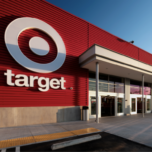 L'action de Target se fait brasser