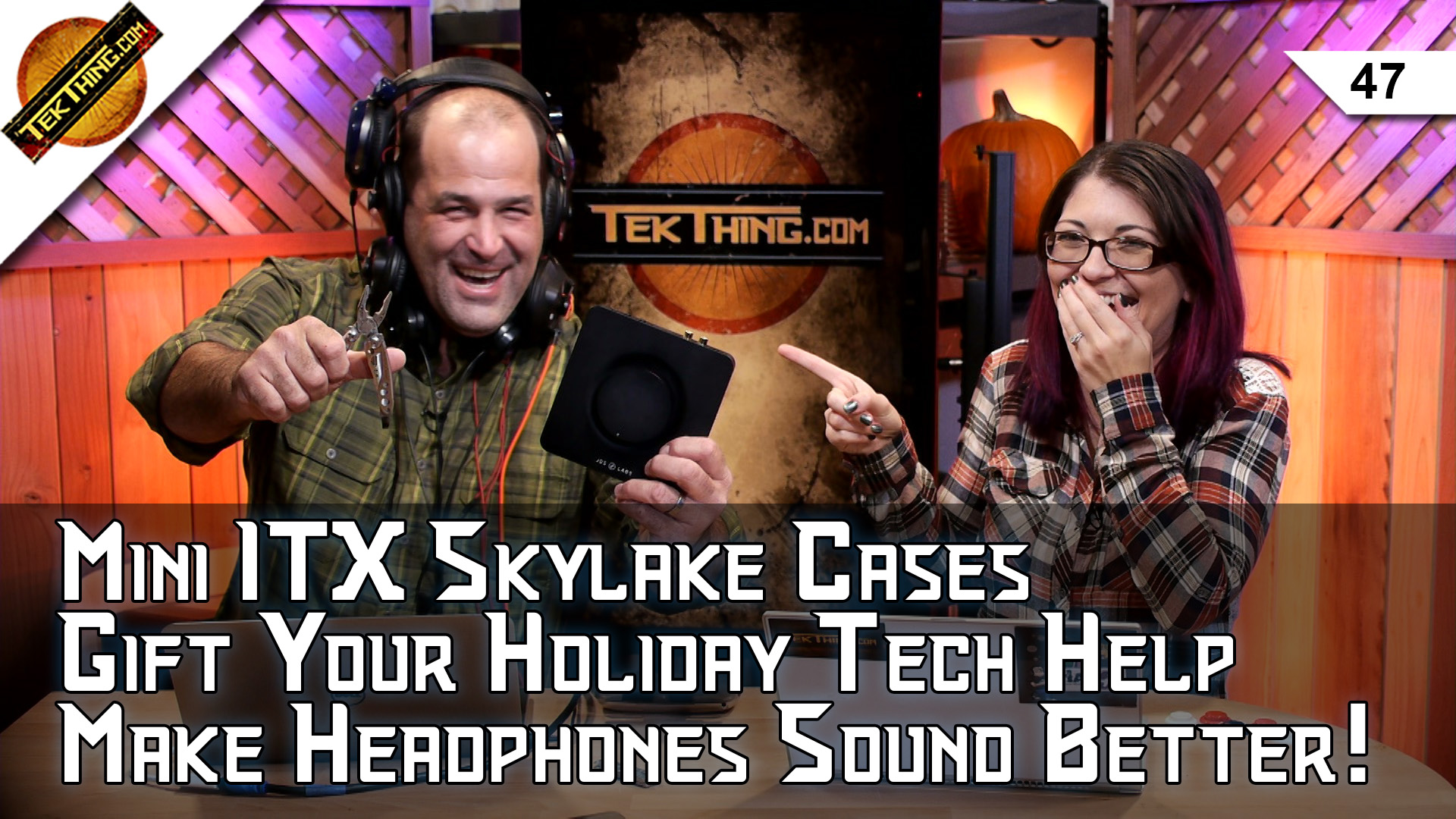TekThing 47: Mini ITX Cases, Black Friday Deals, Headphone Amps, The Gift Of Tech, Pocket Tools, Amazon Hacked?