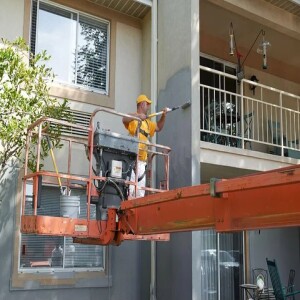 Top 5 Differences Between a Residential and Commercial Painter
