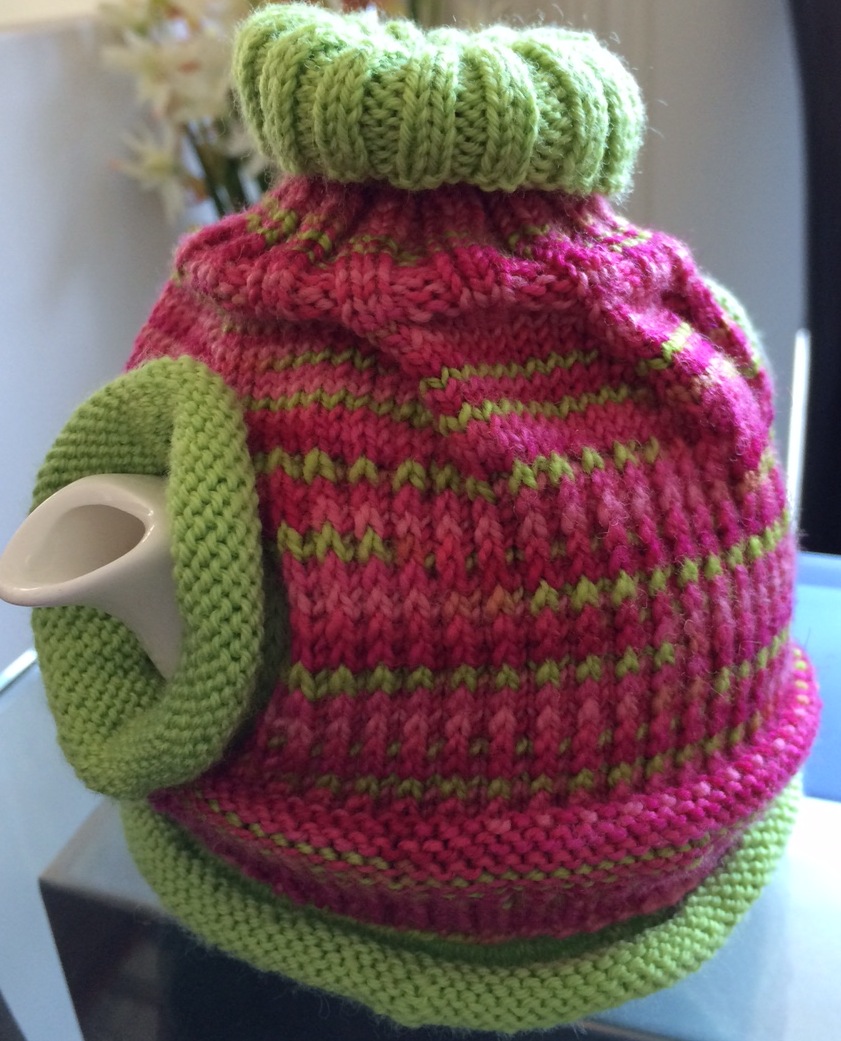 Episode 15: Stash acquisitions and tea cosy knitting days