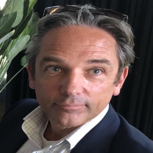 #25 - S2E5 - Jan Roelof Boerlage — Managing Partner en mede oprichter Affluent New School Private Banking, woont in Zwitserland, rol professionele coach 