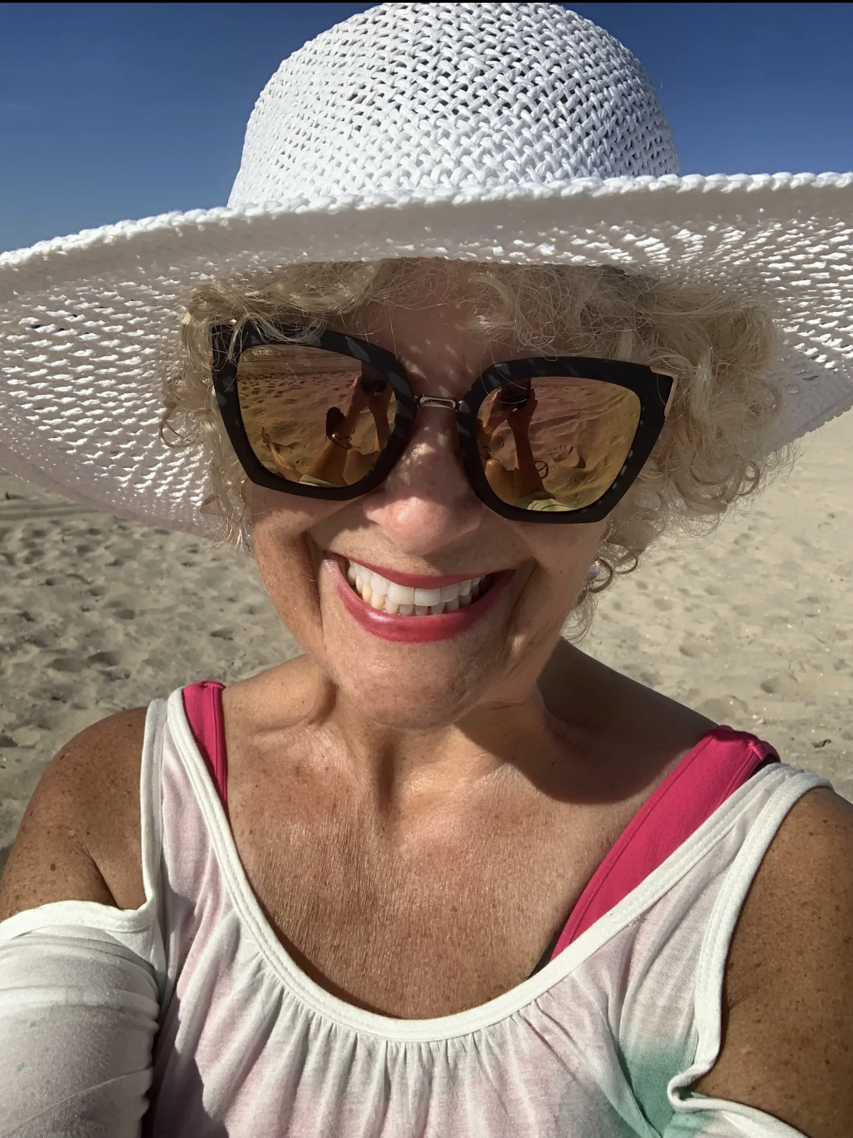 Jodi Livon The Happy Medium® & Intuitive Coach
