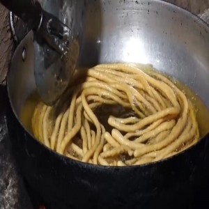 Préparer des casse-croûtes à base de manioc