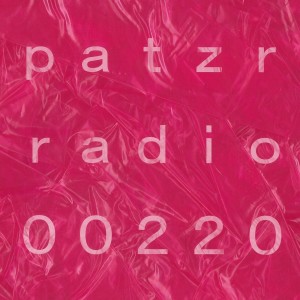 ｐａｔｚｒ ｒａｄｉｏ ｔｗｏ ｈｕｎｄｒｅｄ ａｎｄ ｔｗｅｎｔｙ - is your feet wide yeah mine too