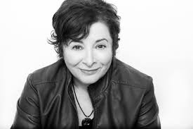 Ilanna Sharon Mandel on What Insanity Canadians See South of THEIR Border 