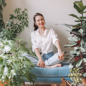 61: KonMari consultant Sally Flowers talks about the need for sustainable fashion