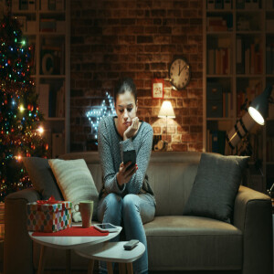 Being Newly Single During the Holiday Season:The Stressors and My Tips