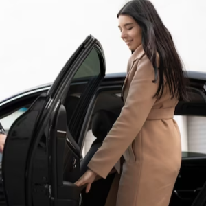 Stream Benefits Of Hiring Taxi Services For Luton Airport Transfers