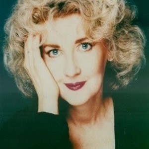 Julia Cameron with Micheál O'Mathúna. Author of The Artist's Way Julia shares on Unblocking + Releasing Your Creativity, Intuition, Spontaneity  + The Morning Pages