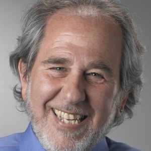 Dr. Bruce Lipton with Micheál O'Mathúna (5 MINUTE TASTER) - shares about Beliefs, Genes, Health, Cancer, Consciousness and the Irish Native Language