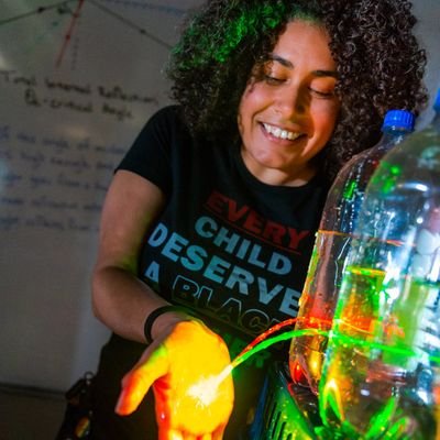 Lazers and Laughs with the Exploratorium's Dr. Desiré Whitmore  - podcast episode cover