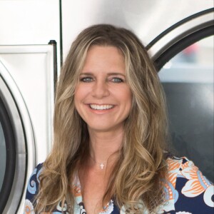 PlanetLaundry Podcast, Episode 42: From Law to Laundry: Amy Martinez-Monfort Shares Her Entrepreneurial Journey