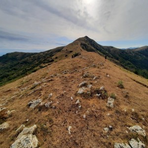 Hiking Pizzo d’Evigno: an easy and scenic trek