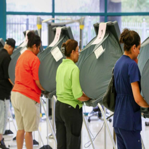 Coast2Coast Latino Ep 29 Se 1:  Huge Latino Voter Turnout