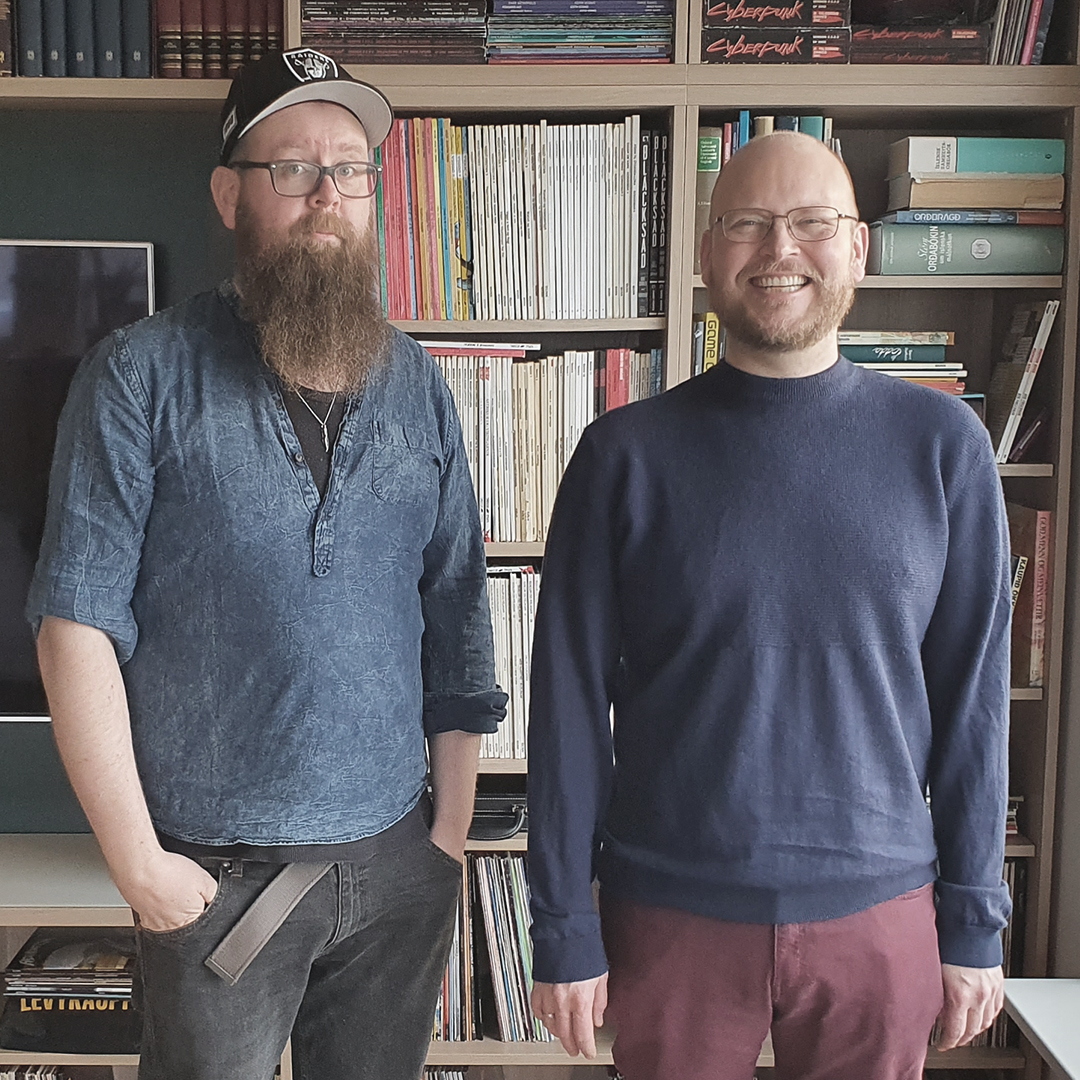 Snæbjörn talar við fólk