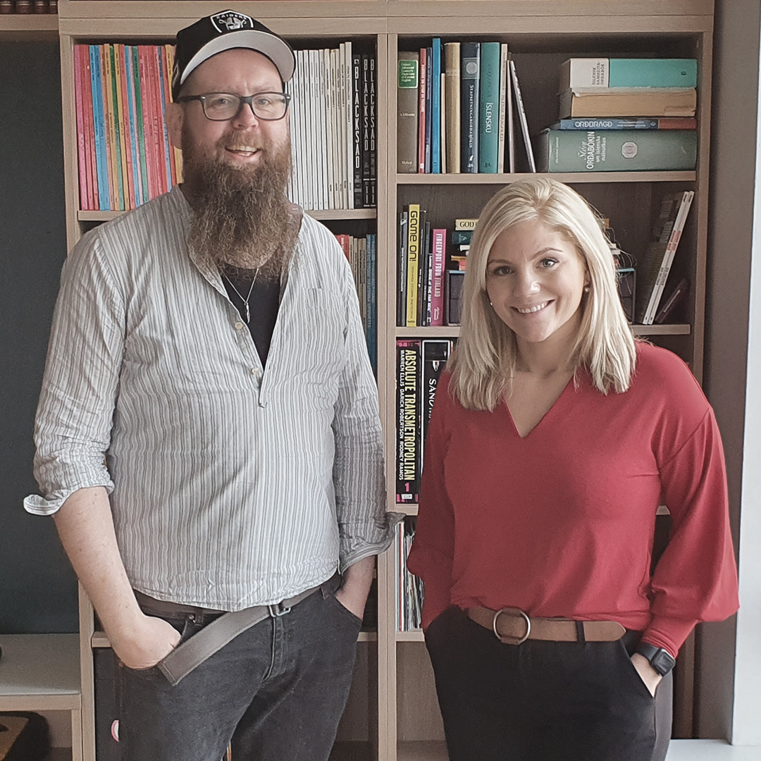 Snæbjörn talar við fólk