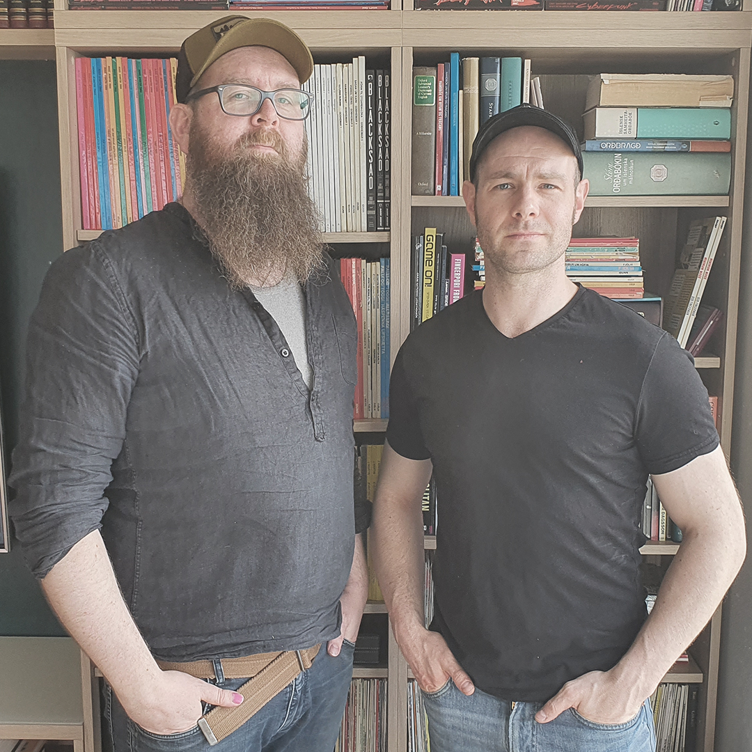 Snæbjörn talar við fólk