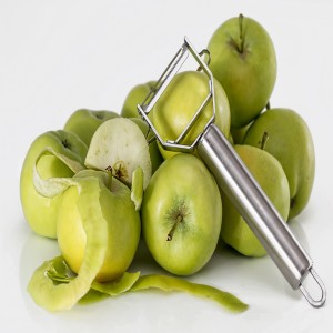 Using a peeler on Shabbos