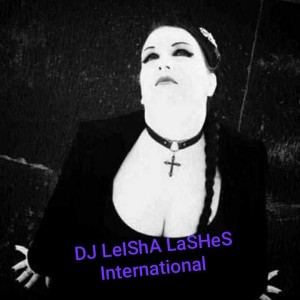 Easy Listening vibing with DJ Leisha Lashes 