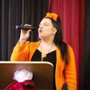 Praise and Worship with Prophetess Leisha