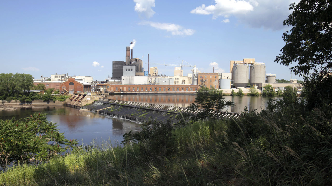 Tom Nelson: Workers pulling together to save paper industry 