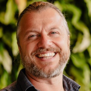 Bridging Minds and Systems with Wietse Tol – Walk Talk Listen (Episode 189)