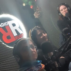 Davide Rossi(autore), Vincenzo Romano(maestro pasticcere) e Claudia Salinardi(migrazioni ambientali) OSPITI di APERIPOT dellโ8 Gennaio 2023
