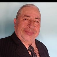Manuel Flores