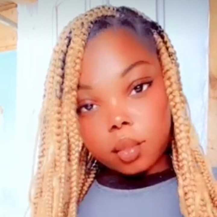 NANA HEMAA 👸 👑 🇺🇸 🇨🇦