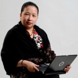 Filipina Blogger Podcast - Janette Toral