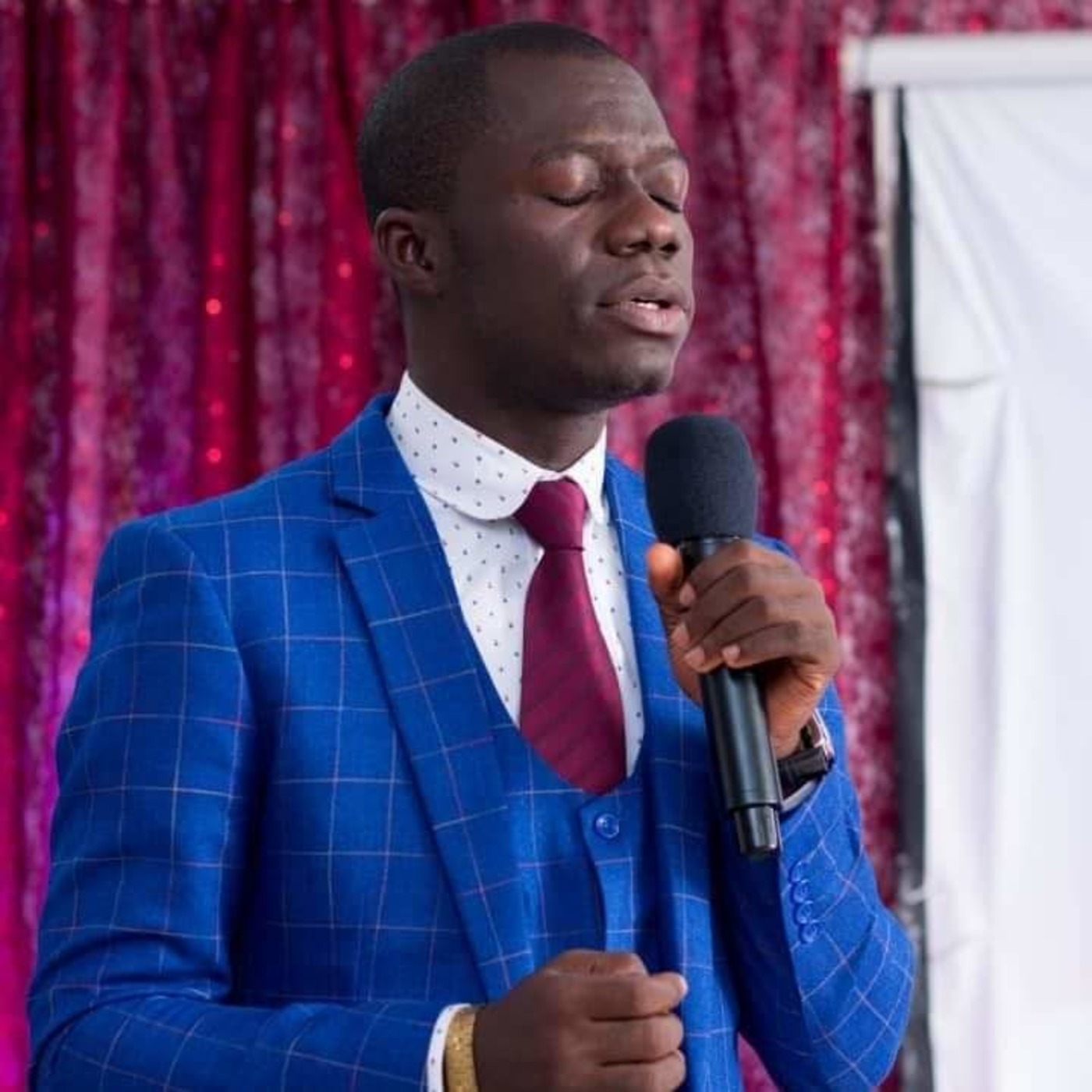 Pastor Emmanuel Tabi