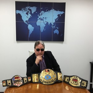 Maxximum Exposure featuring Max Vitelli