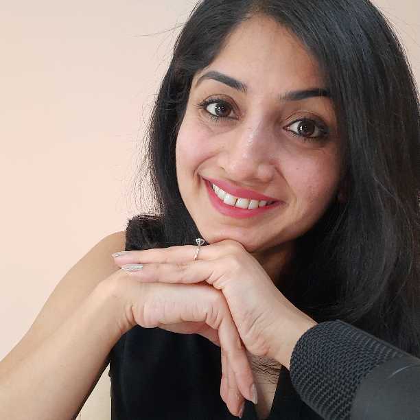 NLP Master Trainer Seema