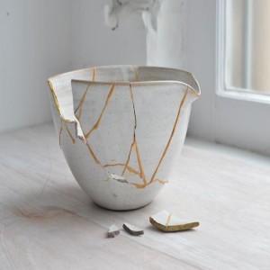 #1 Kintsugi - Nghệ Thuật Hàn Gắn Vết Thương Trong Tâm Hồn