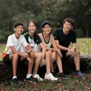Singapore’s Family Portrait Studio